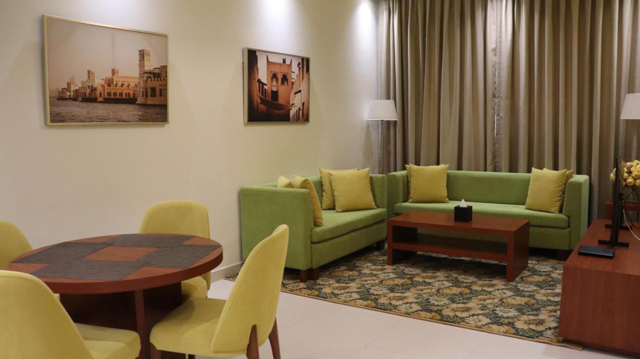 Al Riyadh Hotel Apartments アブダビ エクステリア 写真