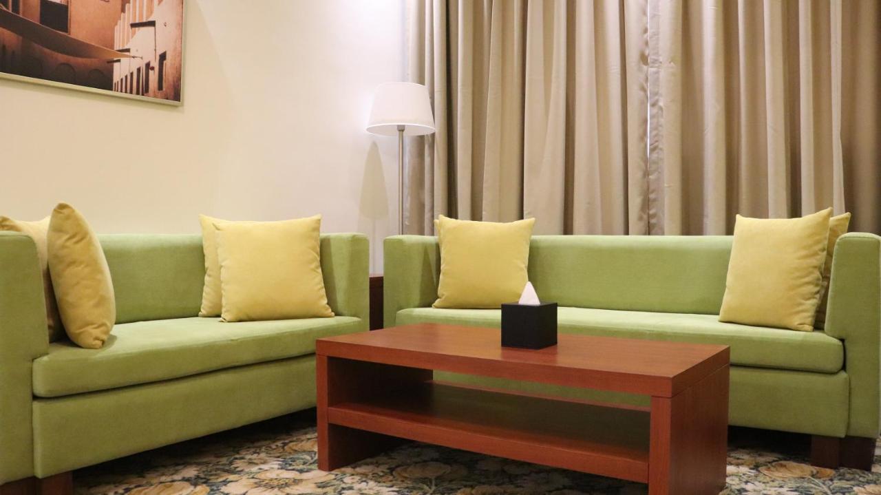 Al Riyadh Hotel Apartments アブダビ エクステリア 写真