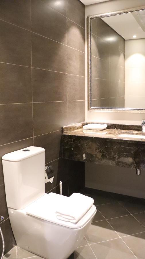 Al Riyadh Hotel Apartments アブダビ エクステリア 写真