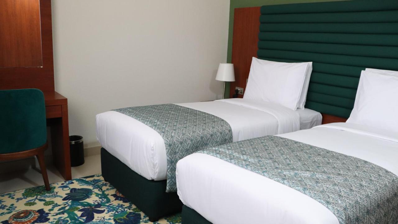 Al Riyadh Hotel Apartments アブダビ エクステリア 写真
