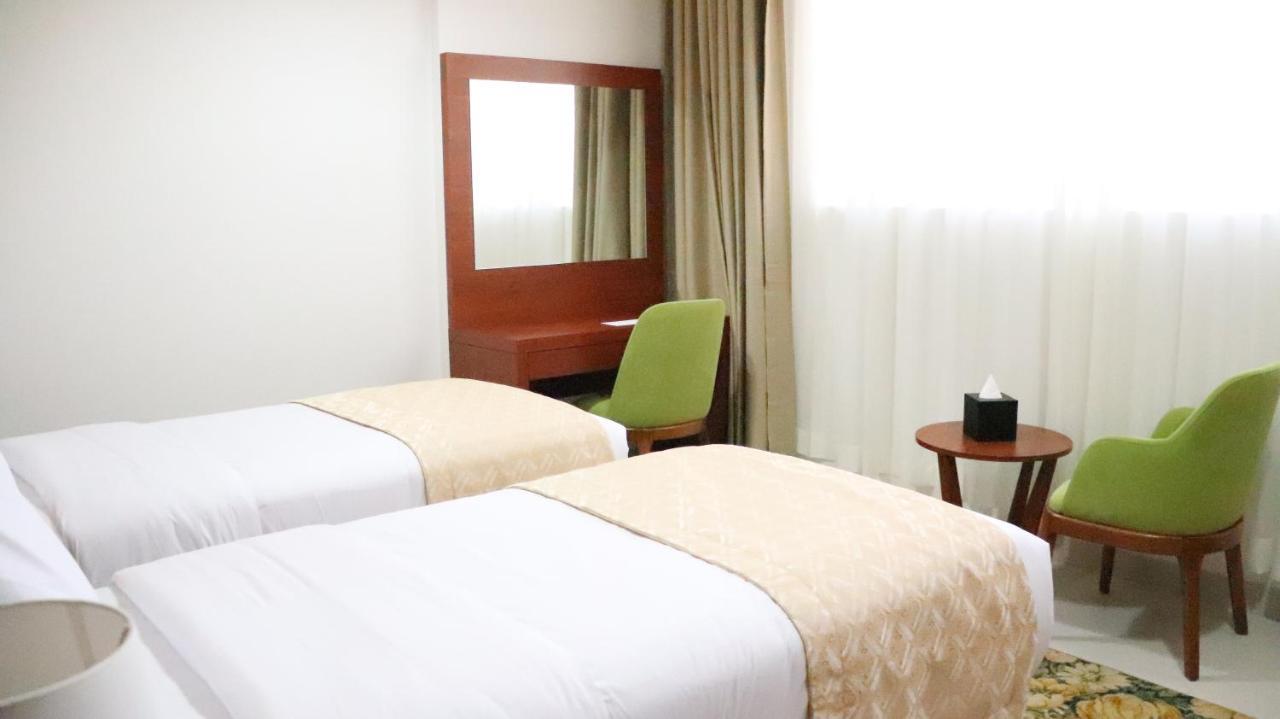Al Riyadh Hotel Apartments アブダビ エクステリア 写真