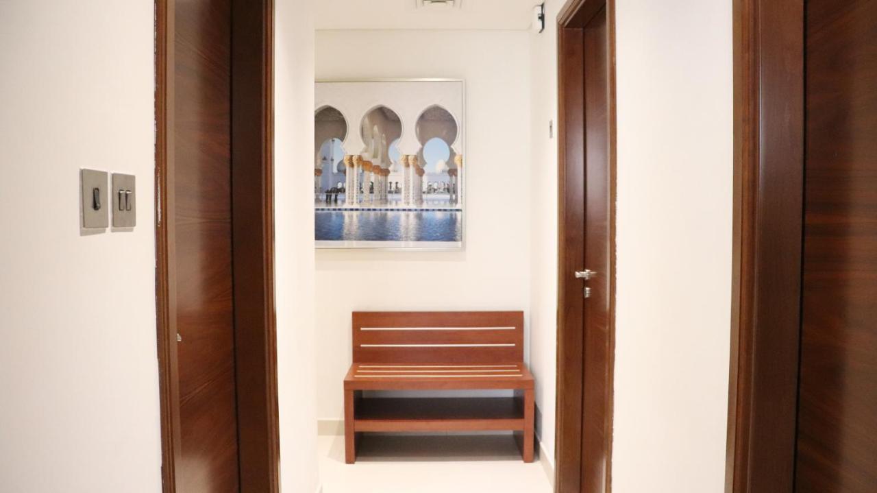 Al Riyadh Hotel Apartments アブダビ エクステリア 写真
