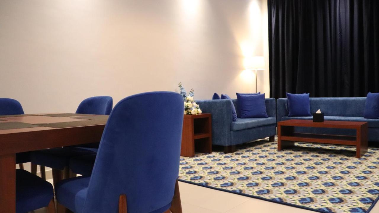 Al Riyadh Hotel Apartments アブダビ エクステリア 写真