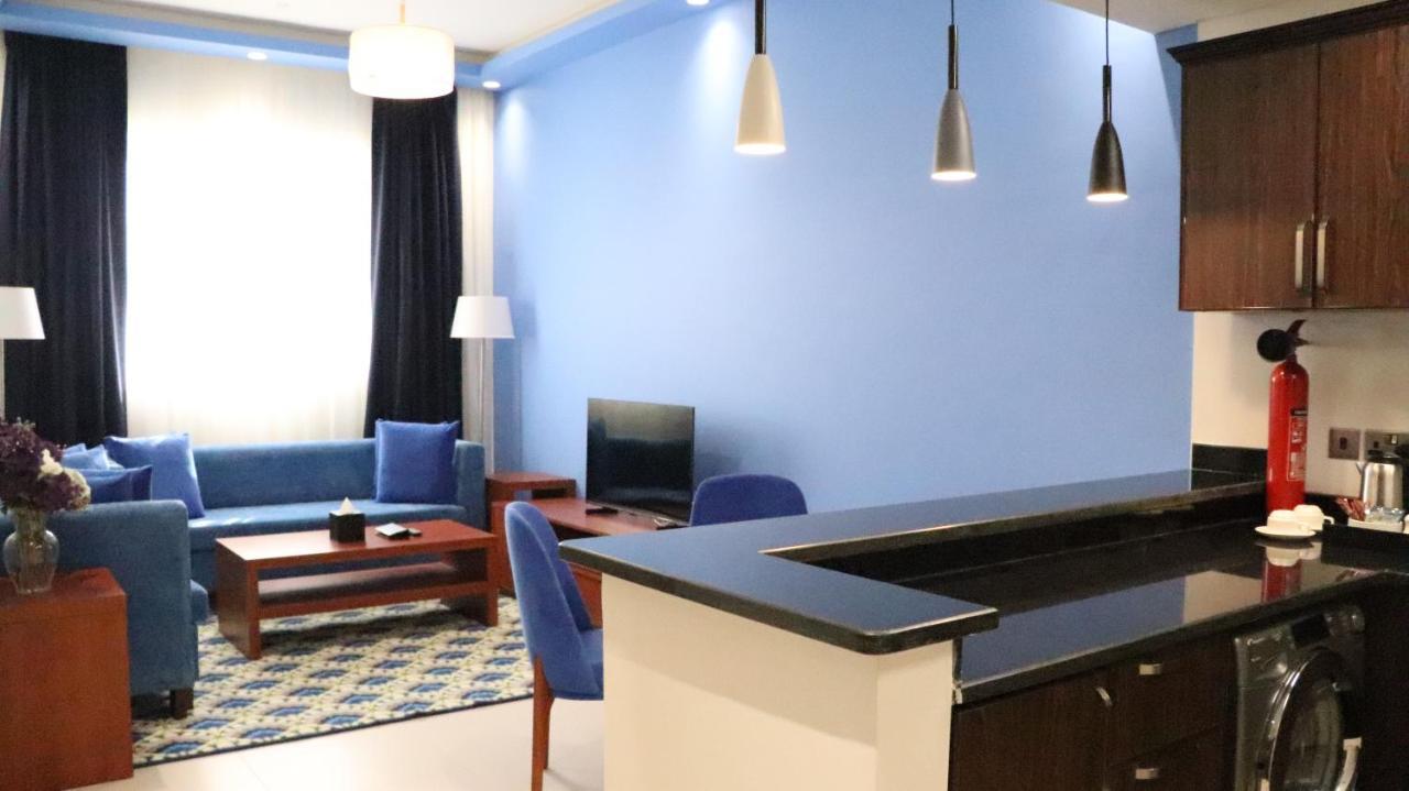 Al Riyadh Hotel Apartments アブダビ エクステリア 写真