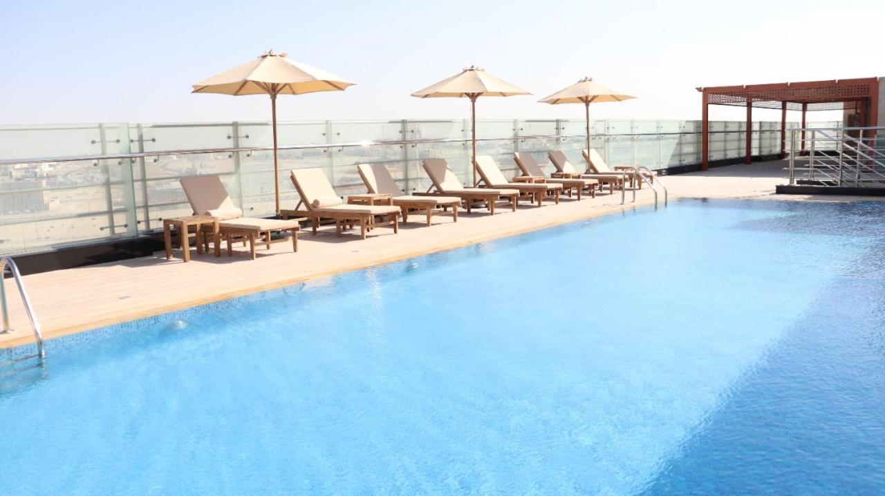 Al Riyadh Hotel Apartments アブダビ エクステリア 写真